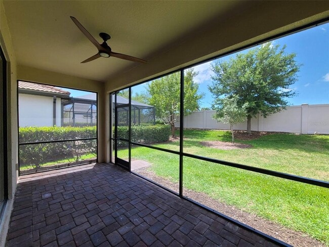 Building Photo - 19353 Nearpoint Dr