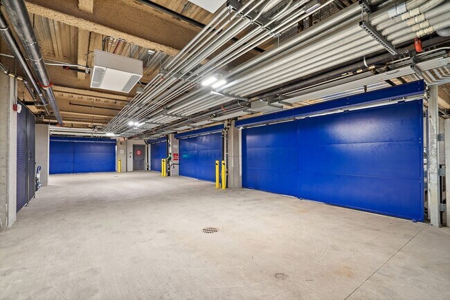 Building Photo - 1 Nevins Hl Wy