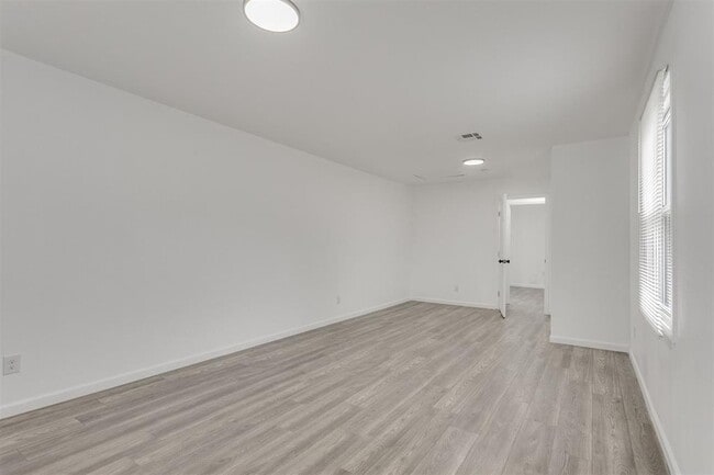 Building Photo - 1617 NW 31st St