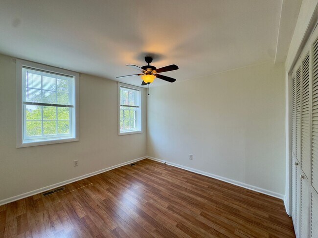 Building Photo - 678 Melvin Dr