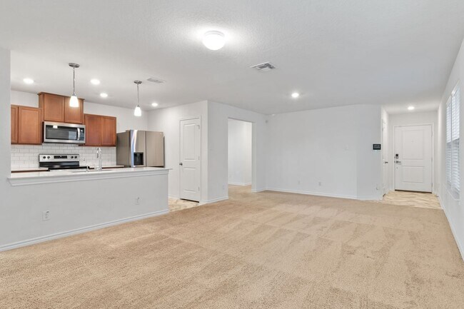 Building Photo - 6613 Willow Lndg
