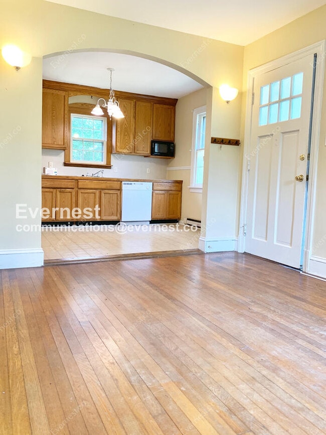 Building Photo - 2709 Lafayette Ave