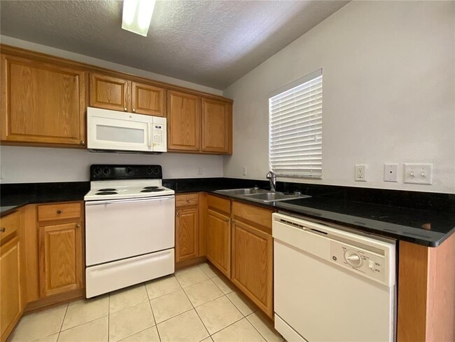 Building Photo - 253 Castlekeeper Pl