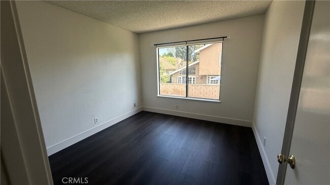 Building Photo - 46 Christamon W