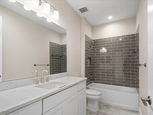 Building Photo - 2385 Ariane Dr