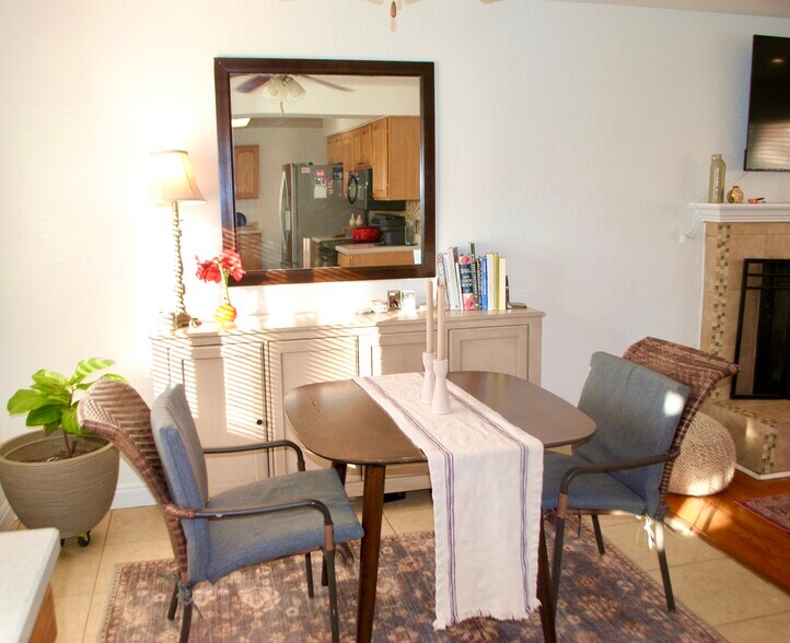 Building Photo - 2751 S Reed St