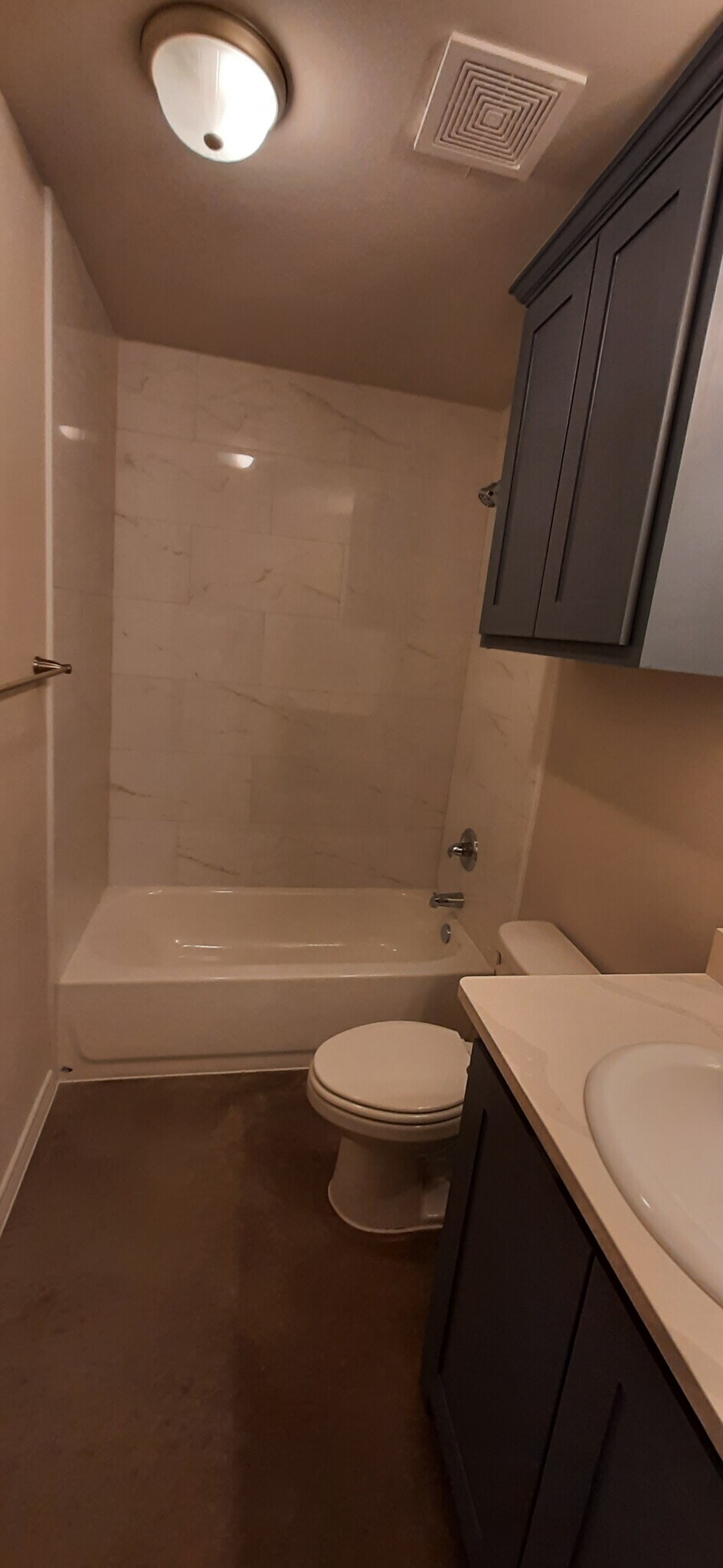 Building Photo - 109 Lollipop