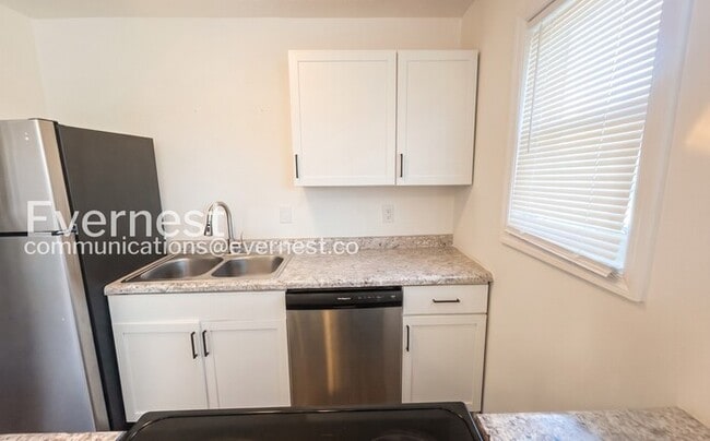 Building Photo - 3674 Arnelle Rd