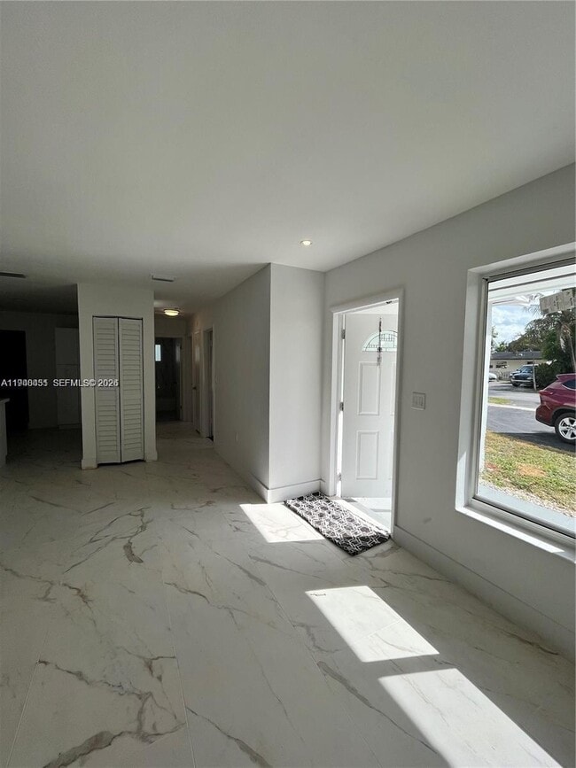 Building Photo - 971 NW 200th Terrace