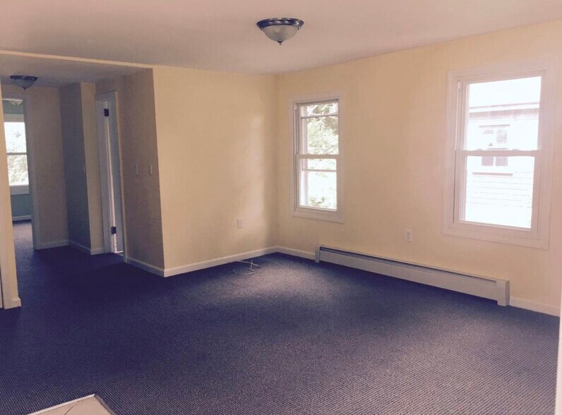 Building Photo - 30 Spring St