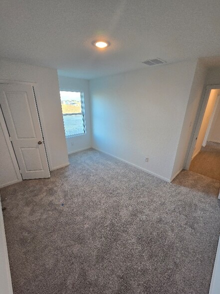 Building Photo - 5646 Azure Alley