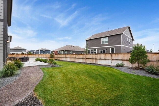 Building Photo - Updated 3-Bedroom Home With 3-Car Garage Close to Commuting, Coffee, and Gym