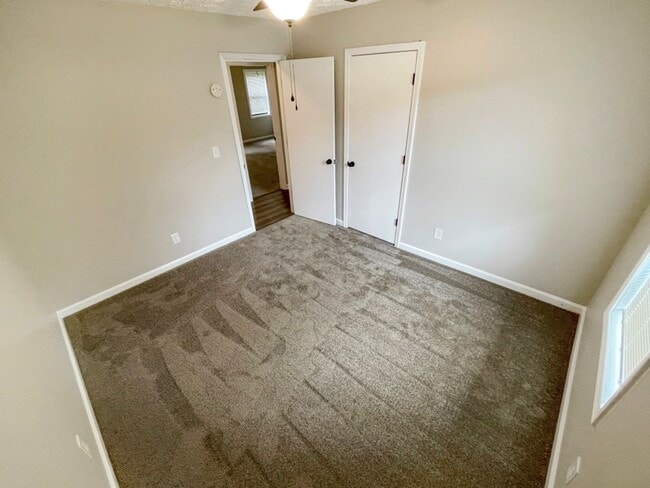Building Photo - Powder Springs - 3BR - Fully Renovated