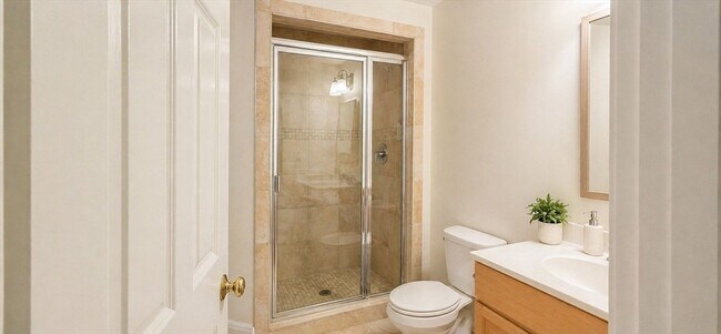 Building Photo - 39 Court St