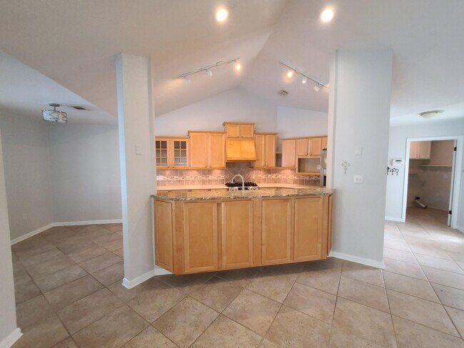 Building Photo - 1905 Catamaran Dr