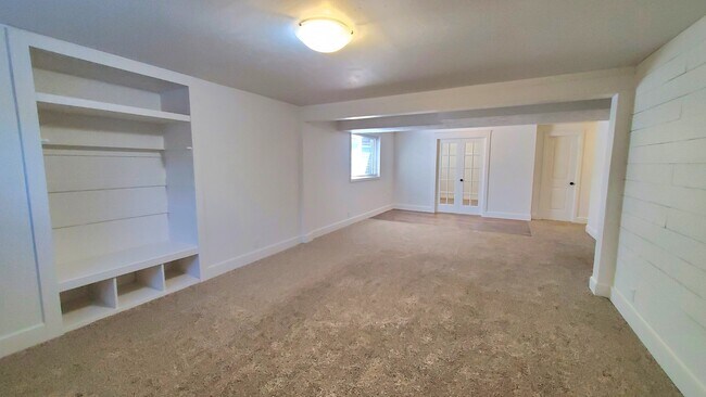 Building Photo - 9266 S Edenbrook Way
