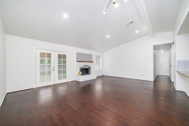 Building Photo - 26 S White Pebble Ct