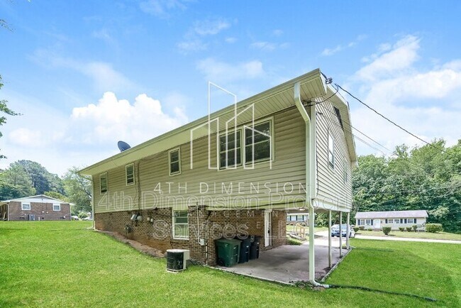 Building Photo - 1321 W Sedgefield Dr