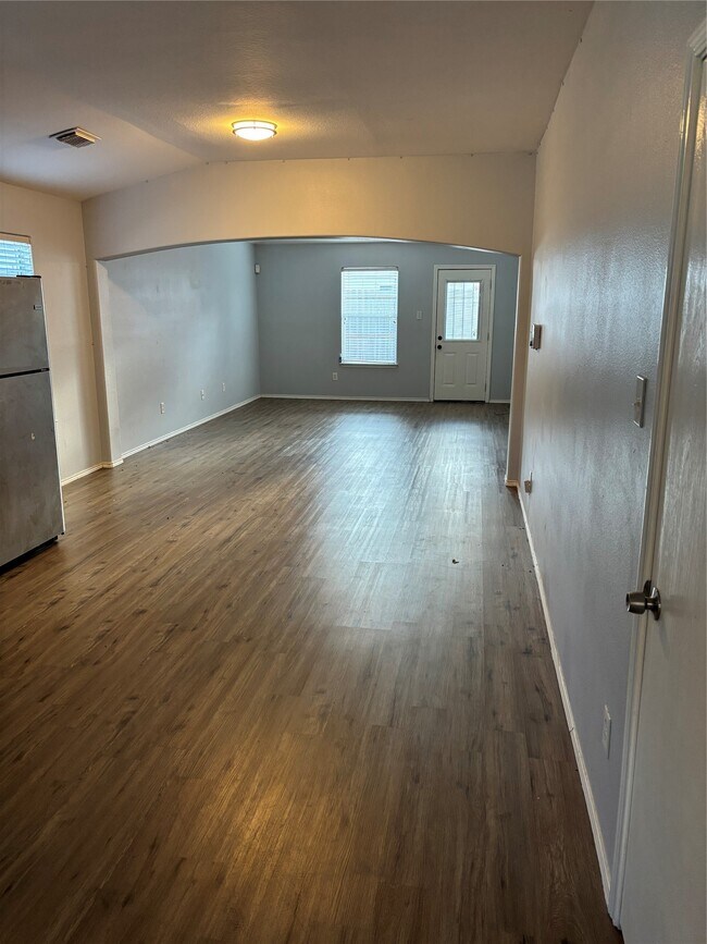 Building Photo - 18803 Prairie Larkspur Dr