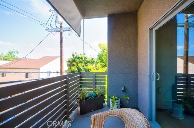 Building Photo - 820 S Wilton Pl