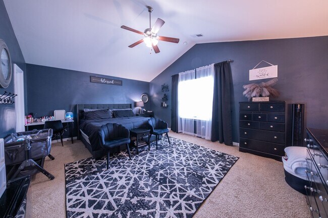 Building Photo - 4 Bedrooms | 2.5 Bathrooms | 2,032 Sq. Ft