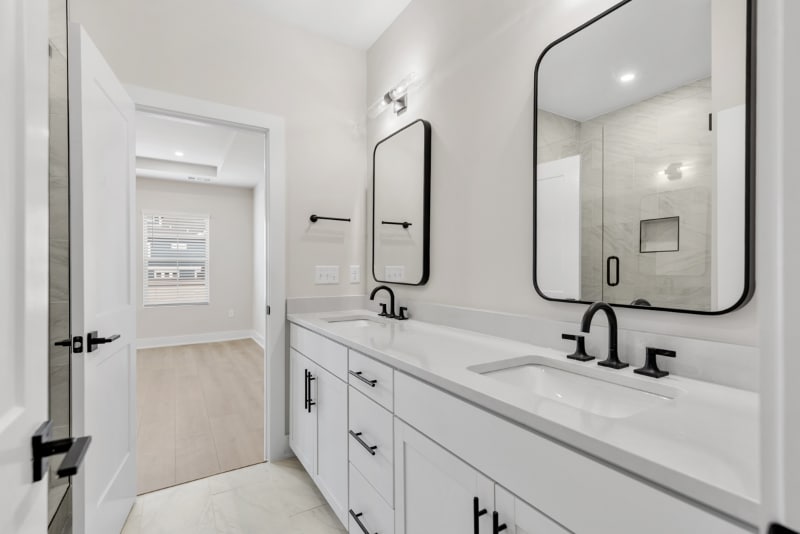 Building Photo - 714 41st Ave N