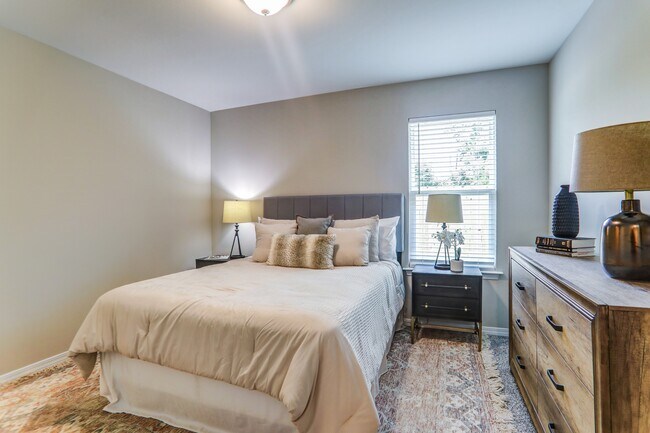 Building Photo - 237 Treadstone Wy