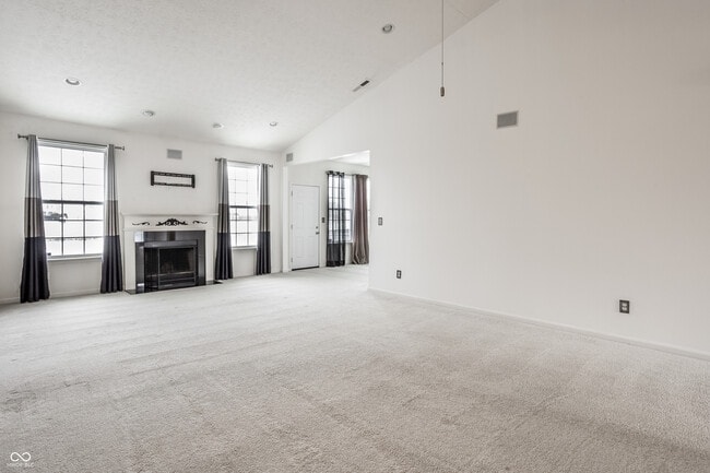 Building Photo - 3394 Roundlake Lane