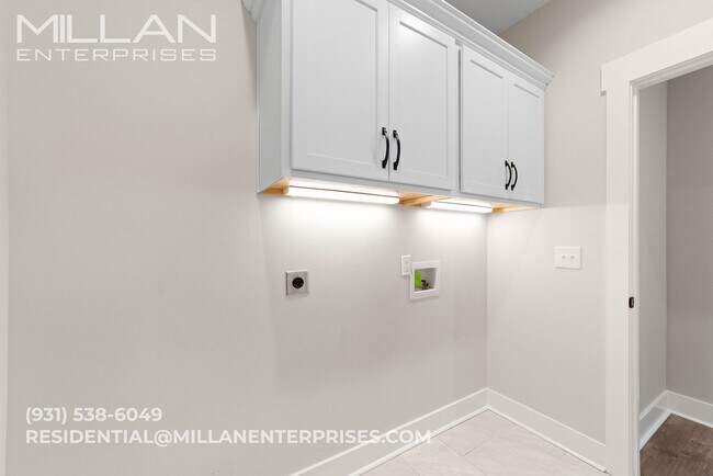 Building Photo - Gated Community Living with Open Views & Designer Kitchen - Experience Elevated Living with a Com...