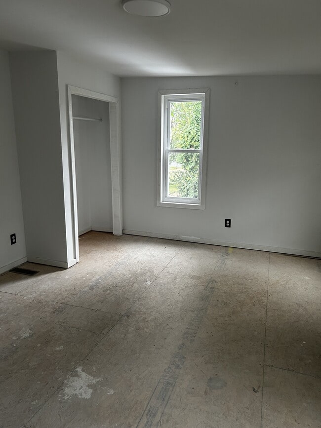 Building Photo - 312 S Penn St