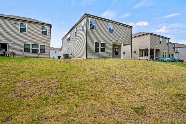 Building Photo - 205 Wilbur Lake Dr