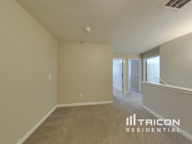 Building Photo - 133 Hickory Station Ln