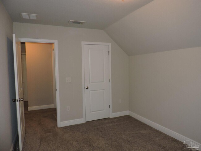 Building Photo - 10645 Trailblazer Wy