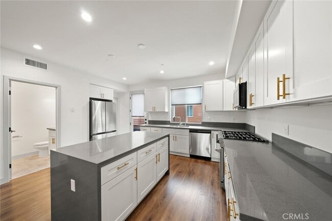 Building Photo - 24809 Narbonne Ave