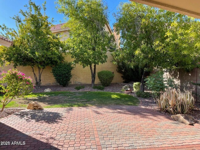 Building Photo - 3954 E Agave Rd