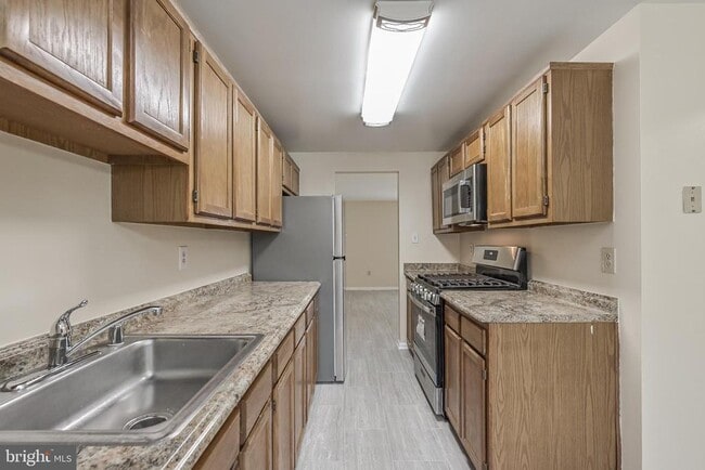 Building Photo - 5934 Grisby House Ct