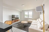 Building Photo - 1418 S 9th St