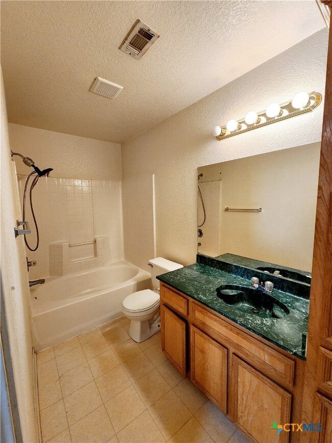 Building Photo - 3208 Raven Dr