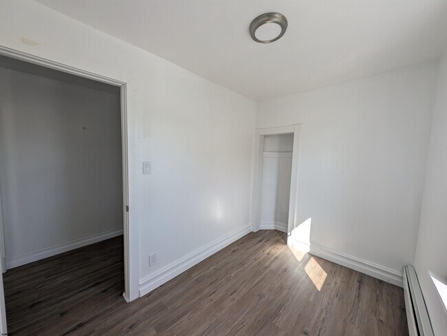 Building Photo - 124 N Delaware Ave