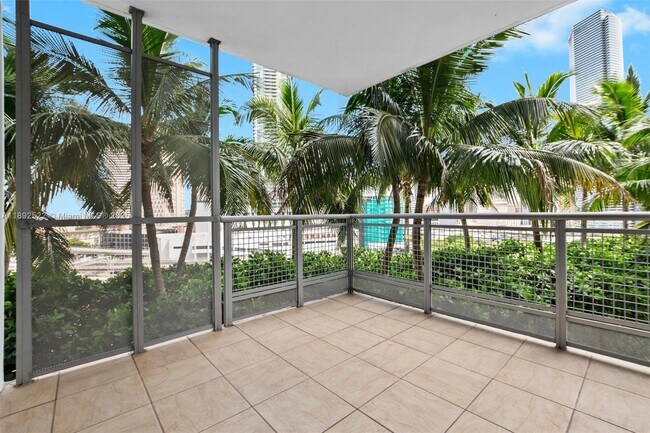 Building Photo - 350 S Miami Ave