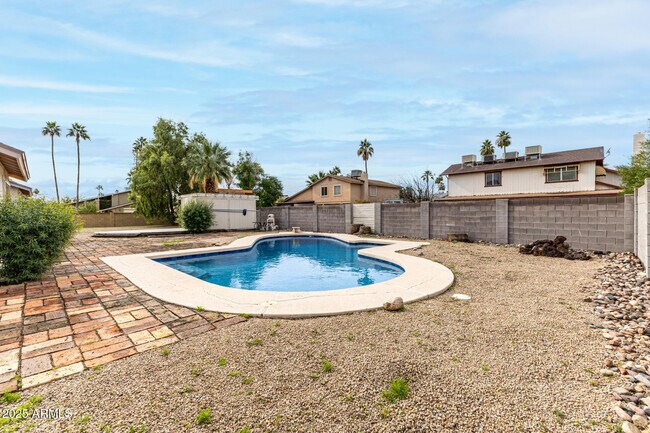 Building Photo - 16216 N 33rd Dr