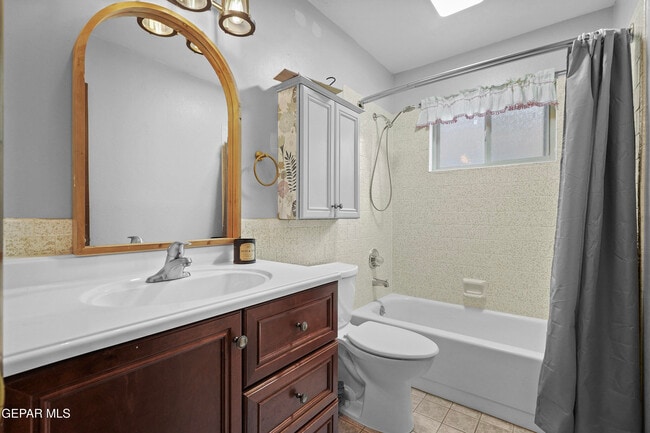 Building Photo - 5660 Longview Dr