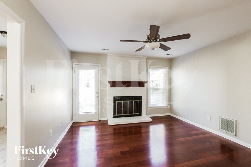 Building Photo - 11701 Charnwood Ct