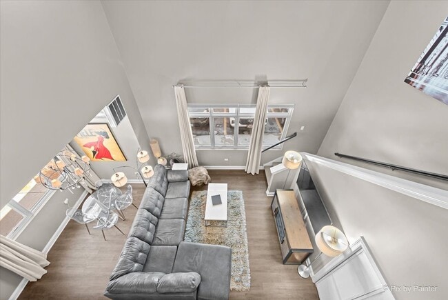 Building Photo - 364 S Main St