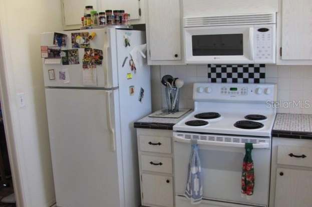 Building Photo - 4775 Cove Cir