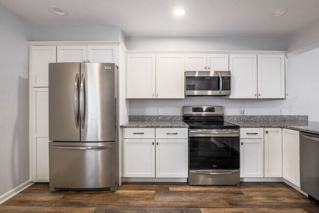 Building Photo - 78 Pointe Rok Dr
