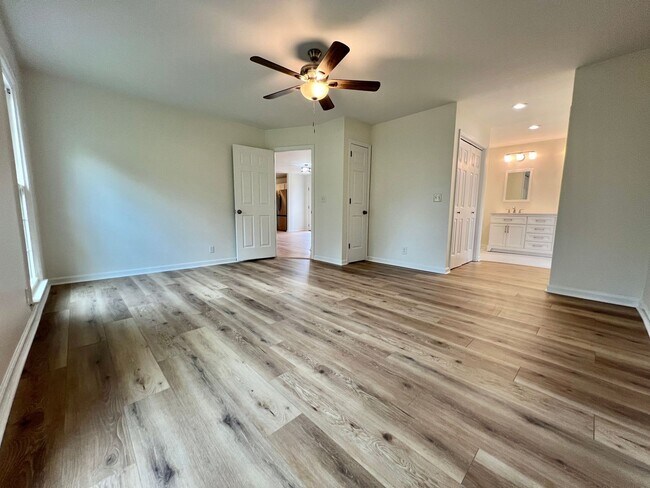 Building Photo - 1405 Brenner Ct