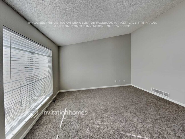 Building Photo - 21337 E Aberdeen Dr