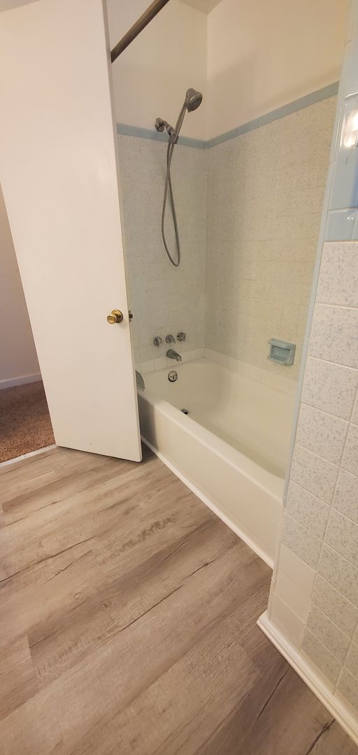 Building Photo - Spacious Home Ready For Move In