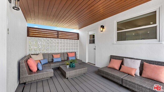 Building Photo - 6763 Case Ave